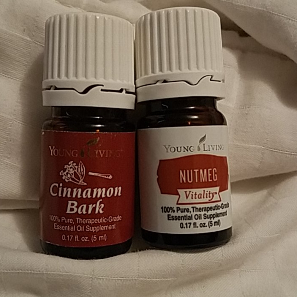 🌟⚡ 2 Young Living Spices oils